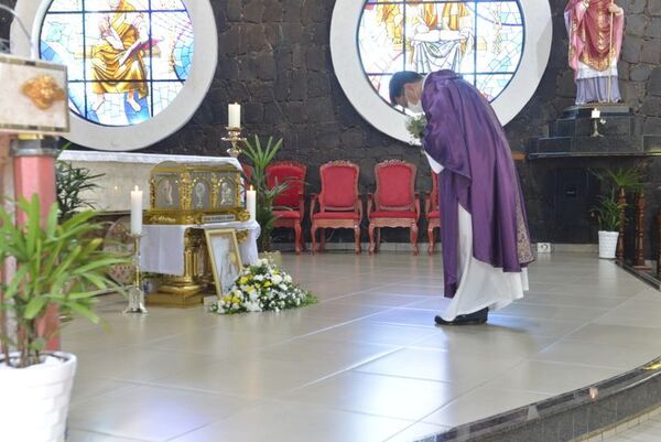 Reliquia de Chiquitunga visita la Catedral de Ciudad del Este - ABC en el Este - ABC Color