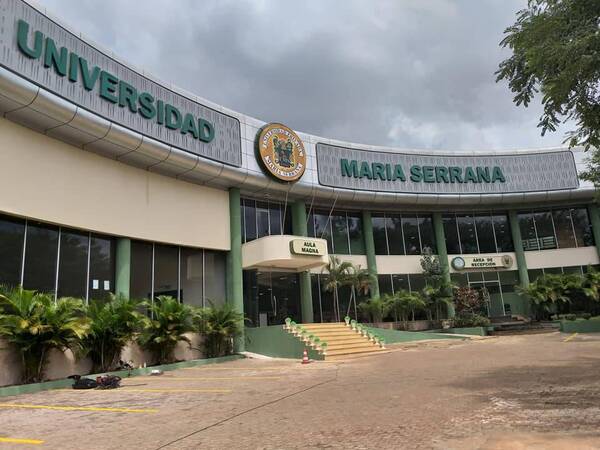 Crónica / Carrera de Medicina en Universidad María Serrana fue clausurada