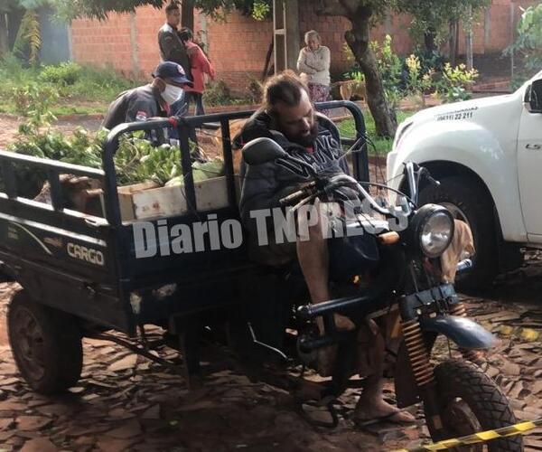 Desconocidos matan a hombre y dejansu cadáver en un motocarro en la calle – Diario TNPRESS