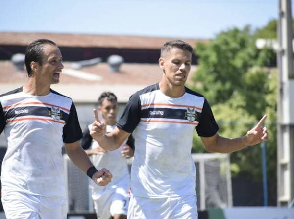 Crónica / Primera B: General Díaz pisó fuerte en su campo y cantó victoria