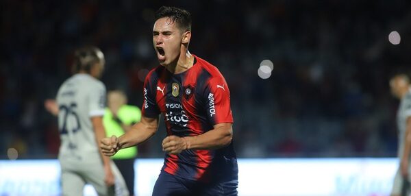 Con un Fernando Romero estelar, Cerro Porteño gana y es líder momentáneo