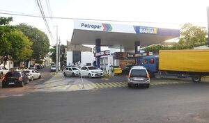 Ejecutivo reglamenta criticada ley que subsidia a Petropar y prevé sanciones a operadores - Nacionales - ABC Color