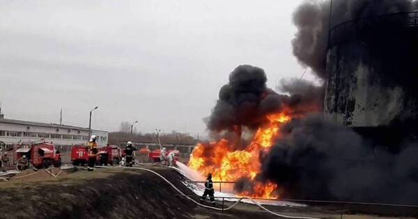 La Nación / Ucrania ataca un depósito de combustible en Rusia