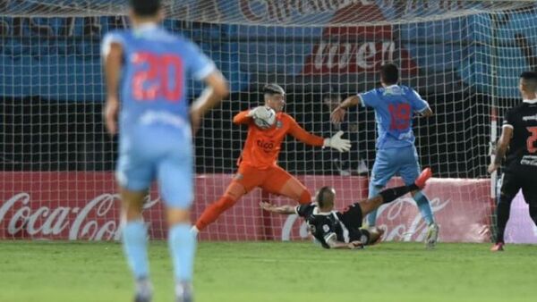 Histórico triunfo de Resistencia ante Olimpia