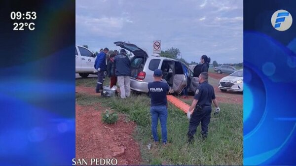 Hallan cadáver en vehículo que fue perseguido por policías | Noticias Paraguay