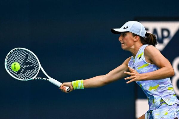 La polaca Iga Swiatek conquista Miami y alarga un inicio de año de ensueño - Tenis - ABC Color