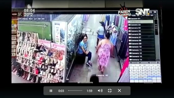Ladronas 'descuidistas' roban a comerciante en el Mercado 4 - SNT