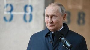 Exfiscal de la ONU pide orden de arresto contra Putin
