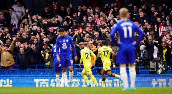 Premier League: Chelsea es goleado en su propia casa, Liverpool y el City no fallan