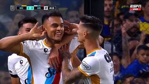 Cristian Colmán amarga a Boca Juniors