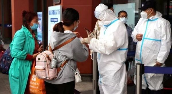 China registró un récord de casos, en medio de su pico por la variente Ómicron