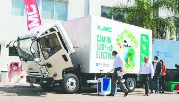 Lanzan el primer camión 100% eléctrico