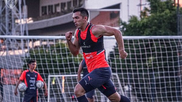 Alfio Oviedo, otra baja en Cerro Porteño
