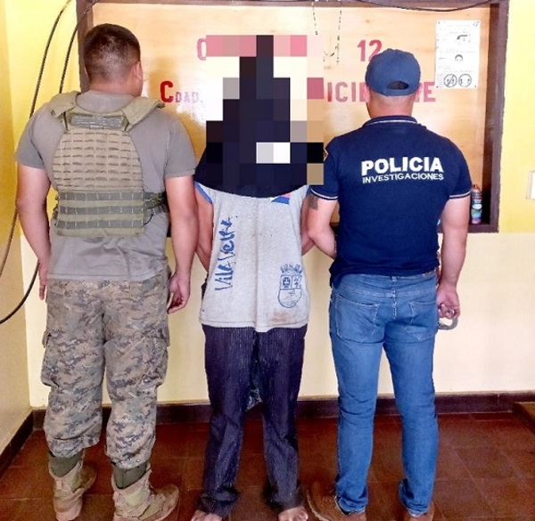 Detenidos tras abandonar vehículo con un cadáver en su interior - 1000 Noticias