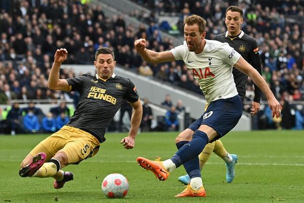 El Tottenham y el West Ham reavivan la lucha por los puestos Champions - Fútbol - ABC Color