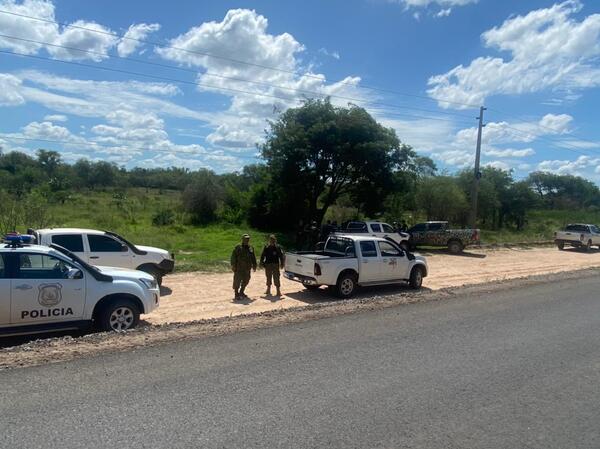 Enfrentamiento entre policías y supuestos abigeos deja un fallecido - 1000 Noticias