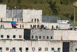 Asciende a 19 el número de fallecidos en enfrentamientos en una cárcel de Ecuador