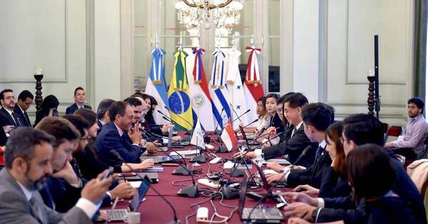 La Nación / Reanudarán negociaciones presenciales