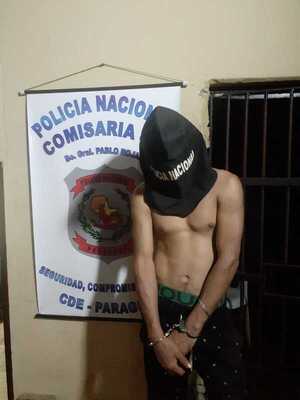 Detienen a violento hombre que golpeó e intentó apuñalar a su pareja - La Clave