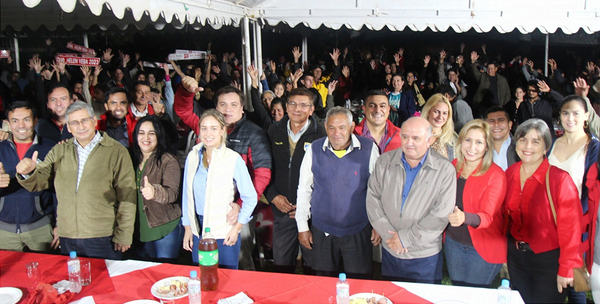 Multitudinaria reunión de Honor Colorado en Félix Pérez Cardozo - Noticiero Paraguay