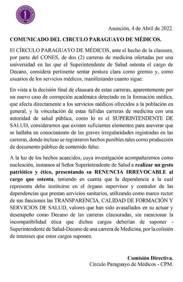 Médicos piden renuncia de Superintendente de Salud, decano de carreras clausuradas - ADN Digital