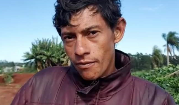 Joven asegura que lo quieren matar por "ser muy lindo" - Noticiero Paraguay