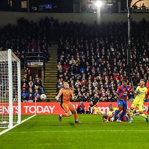 El Crystal Palace baja al Arsenal de la nube