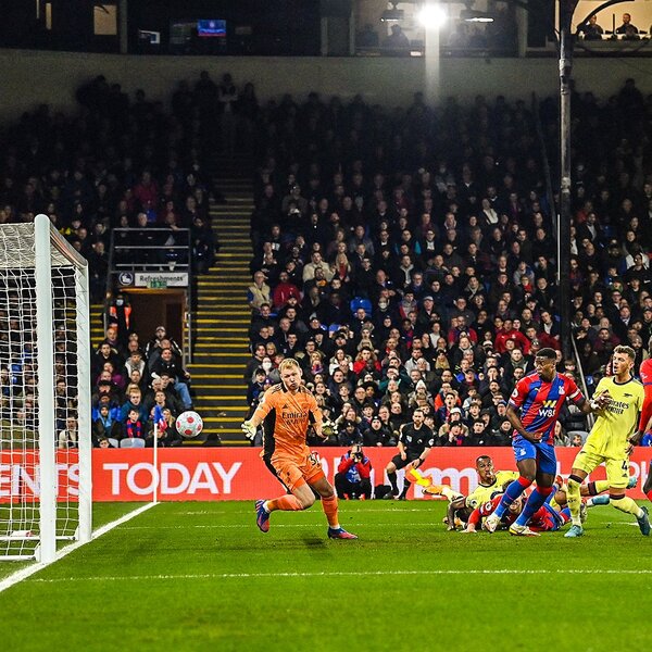 El Crystal Palace baja al Arsenal de la nube