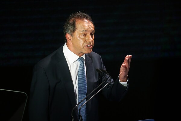 Argentina negocia con Bolivia y Brasil mayor provisión de gas natural - MarketData