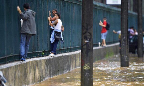Sube a 18 el número de muertos por las fuertes lluvias en Río de Janeiro