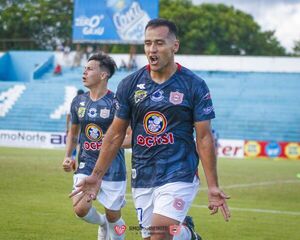 El “Rayadito” y Trinidense suman de a tres en la Intermedia - Fútbol - ABC Color