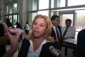 Funcionarios públicos insistirán con reclamo de reajuste salarial | 1000 Noticias