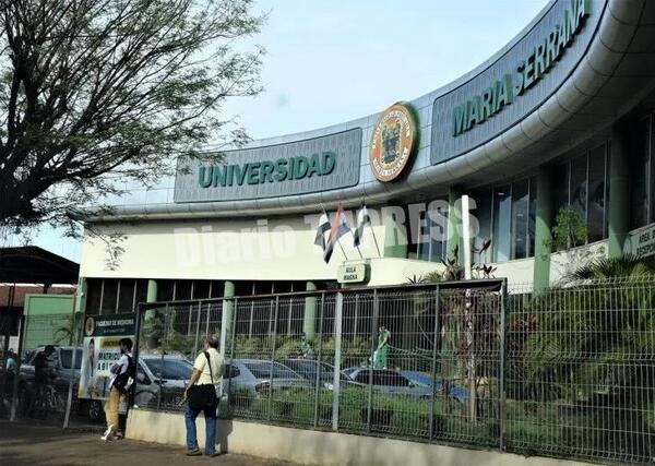 En sede de CDE, alumnos de Universidad MaríaSerrana también se graduaban de forma “express” – Diario TNPRESS
