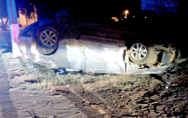 Hombre muere tras chocar violentamente contra árbol y volcar con su vehículo en Minga Guazú – Prensa 5