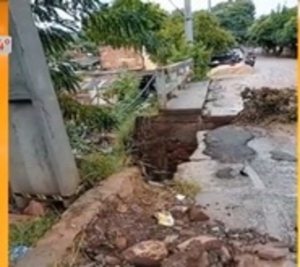 Puente clausurado en Villa Elisa - Paraguay.com