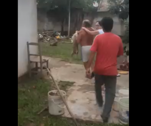 Diario HOY | Hombre mata con un azada a su perro en Cambyreta