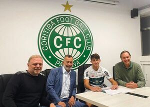 Matías Galarza, presentado en el Coritiba de Gustavo Morínigo - Fútbol Internacional - ABC Color