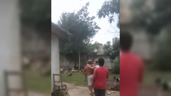 Mató cruelmente a su perro con una azada y vecinos le denunciaron
