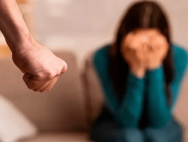 Mujer teme por su vida tras denunciar por violencia a su ex pareja · Radio Monumental 1080 AM