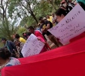 Ex funcionarios municipales de CDE exigen cumplimiento de acuerdo - Paraguay.com