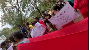 Ex funcionarios municipales de CDE exigen cumplimiento de acuerdo | Noticias Paraguay