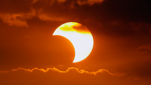 Eclipse de sol y lluvia de meteoros se podrán ver desde Paraguay este mes