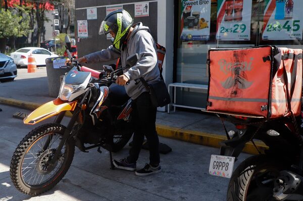 México reporta la creación de 64.566 empleos formales en marzo - MarketData