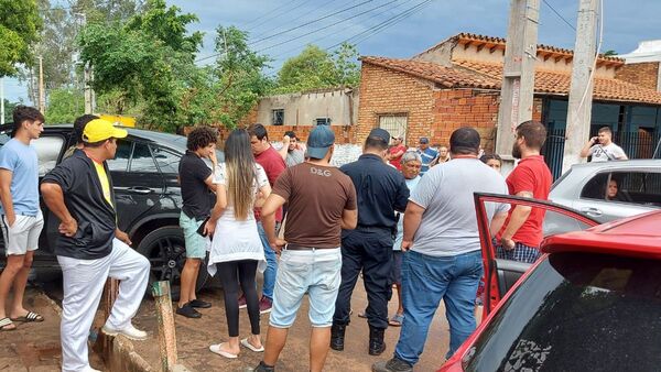 Iván Franco chocó contra un auto y una casa