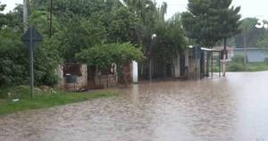La Nación / San Lorenzo: vecinos se inundan con cada lluvia y están cansados de pedir auxilio a la comuna