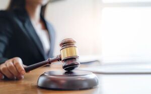 Abogado recusa a juezas por ser “del género débil” - Nacionales - ABC Color