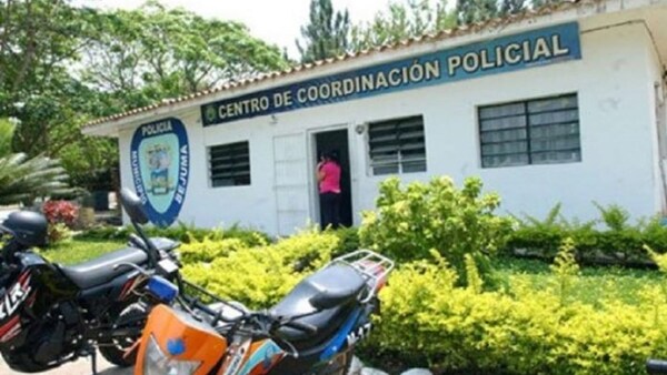 Un papá mató de cinco tiros al violador de su hija de 13 años dentro de un comando policial