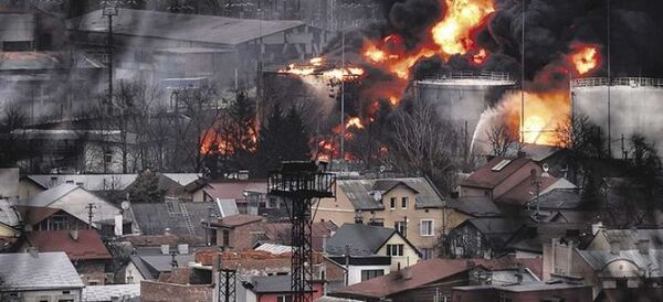 Rusia dice que derribó helicópteros que iban a sacar a jefes militares ucranianos de Mariúpol