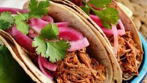 Taco Dealer: comida callejera real y deliciosa (se come con la mano, sin protocolo)