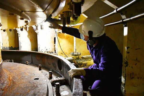 La producción de Itaipú bajó 27%, pero suministró 18% más a la ANDE - Nacionales - ABC Color